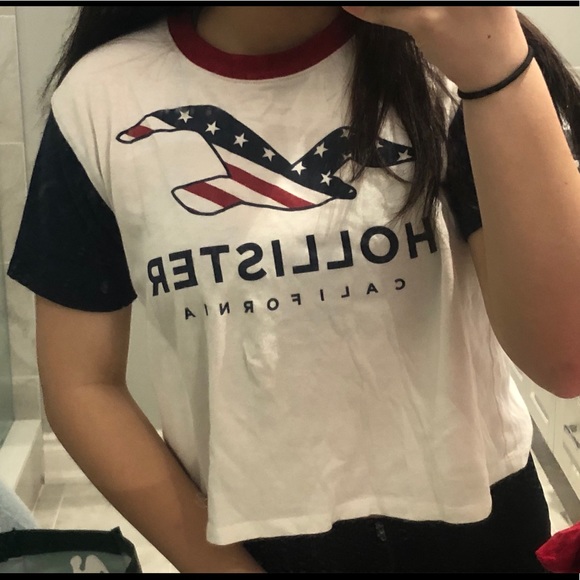 Hollister California Blue and Red USA Tee - Picture 5 of 5